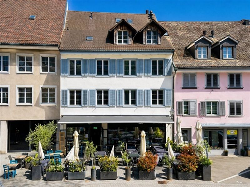 ZENTRAL WOHNEN MIT CHARME UND GROSSZÜGIGEM RAUMANGEBOT - 8