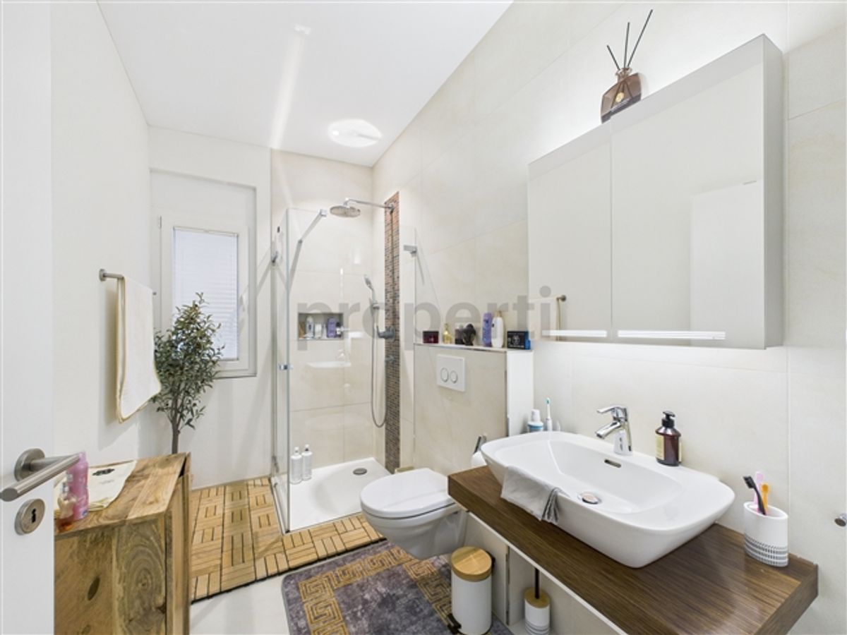 Exklusives Einfamilienhaus in Dürnten -  mit Sauna und Jacuzzi - 8