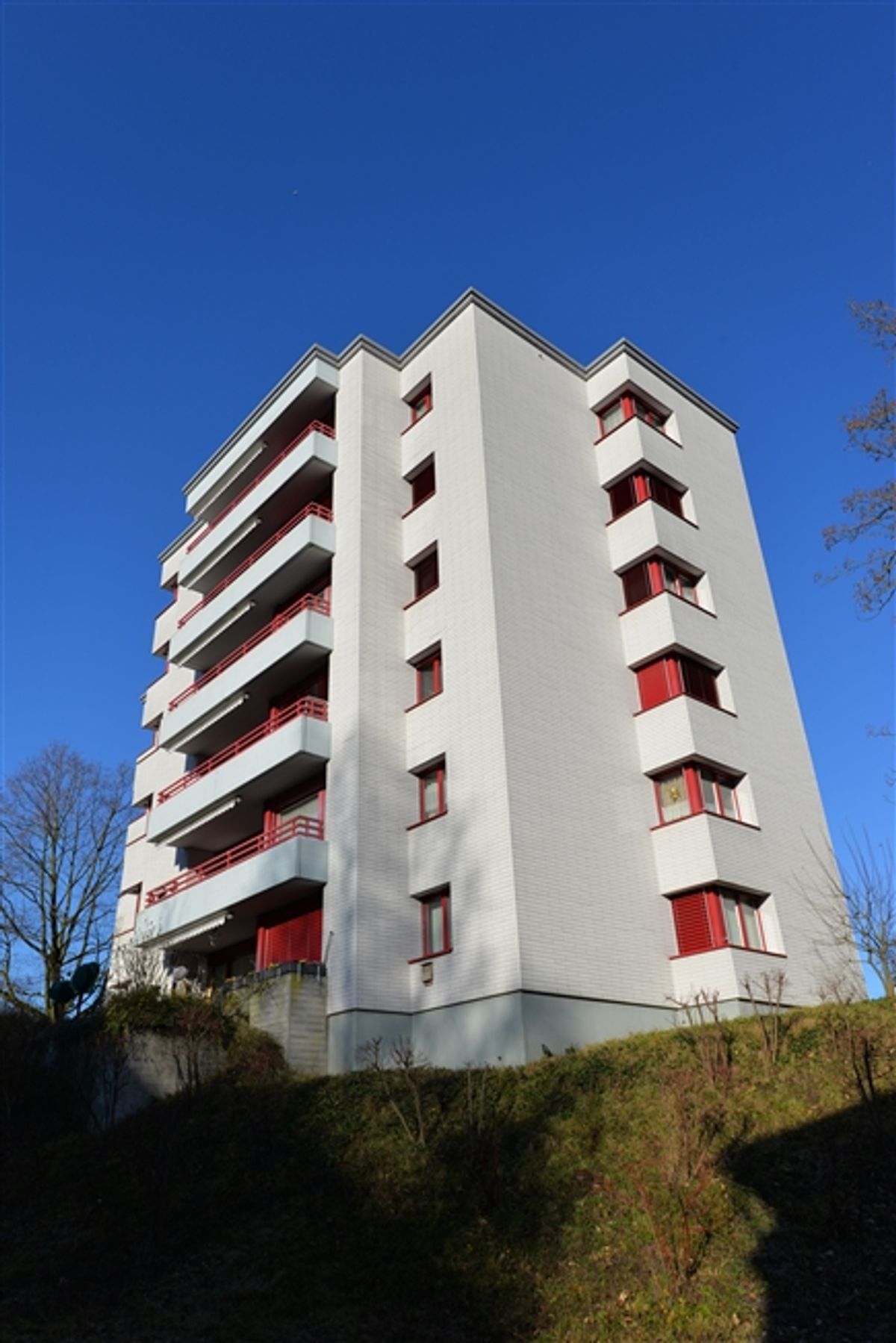 Suchen Sie einen Einstellhallenplatz für Ihr Auto - 0