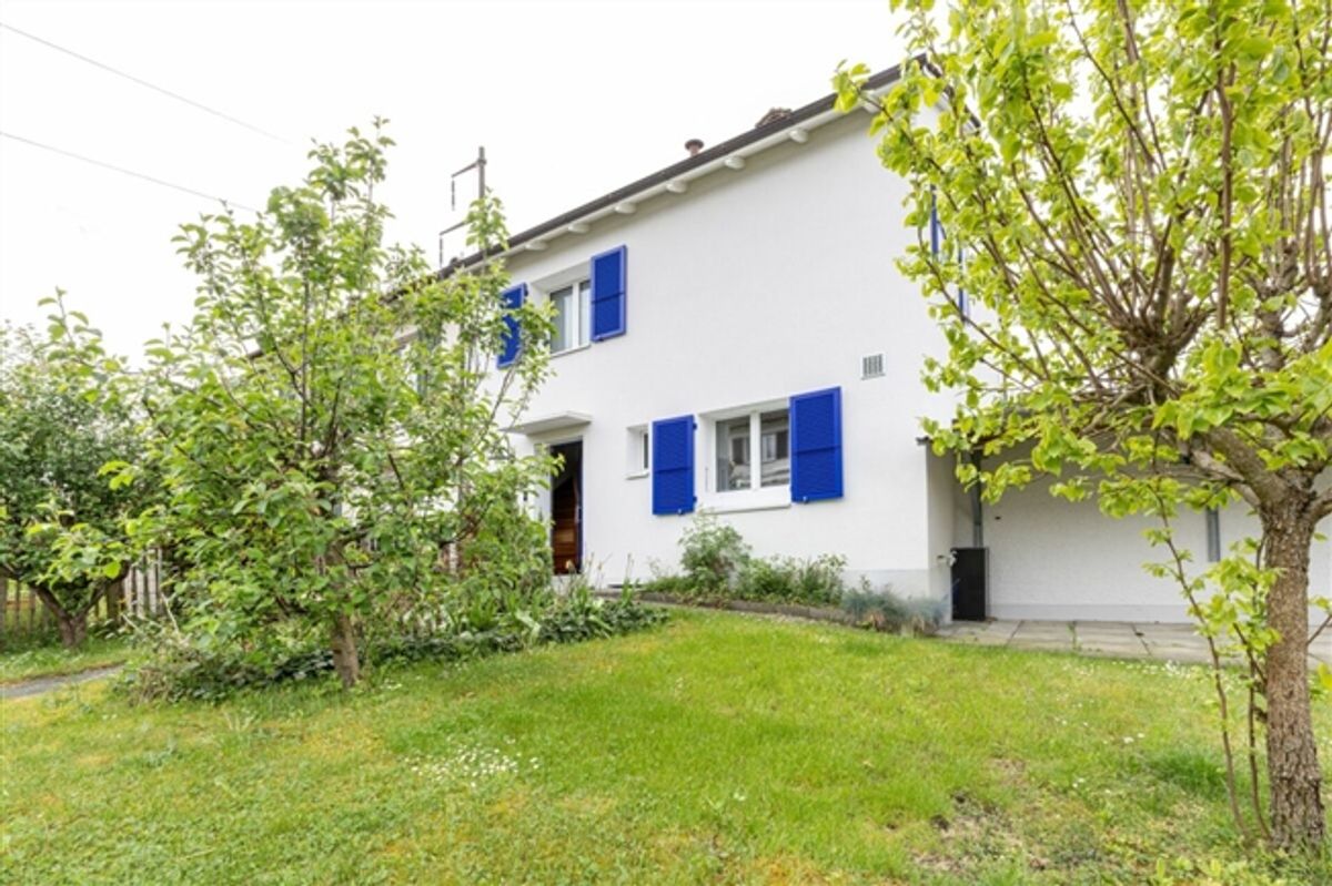 Charmantes 4.5 Zimmer Eck-Einfamilienhaus mit geschütztem Aussenbereich und Garagenbox - 4