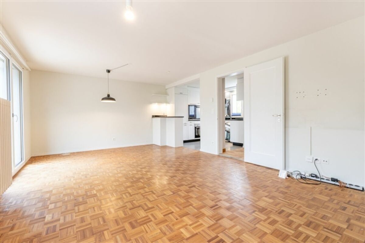 Charmantes 4.5 Zimmer Eck-Einfamilienhaus mit geschütztem Aussenbereich und Garagenbox - 9