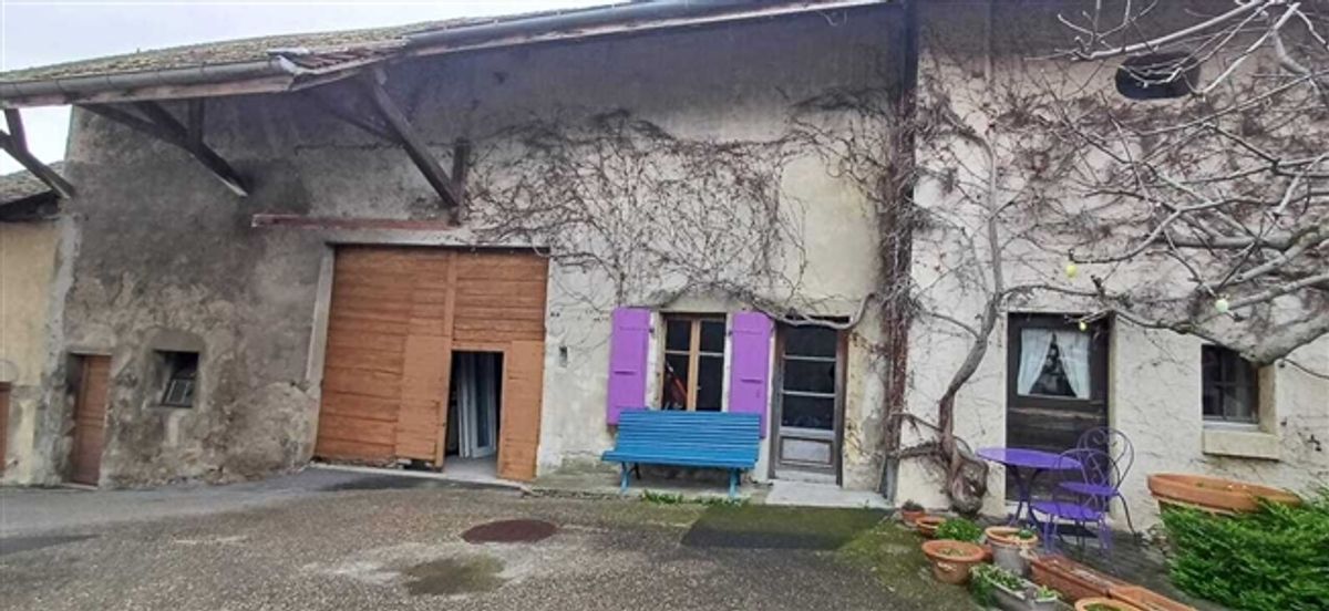 Alte Immobilie als Lagerhaus mit Wohnpotenzial zu verkaufen - 2