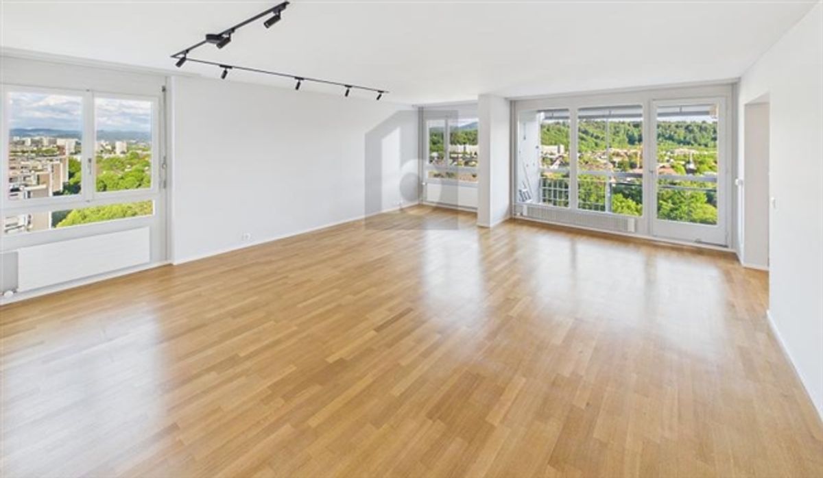 MODERN MIT PANORAMA WEITSICHT - 1