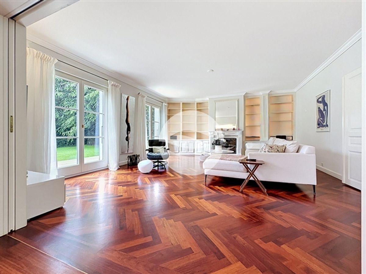 Wunderschöne 10,5-Zimmer-Villa + unabhängiges Studio - 3