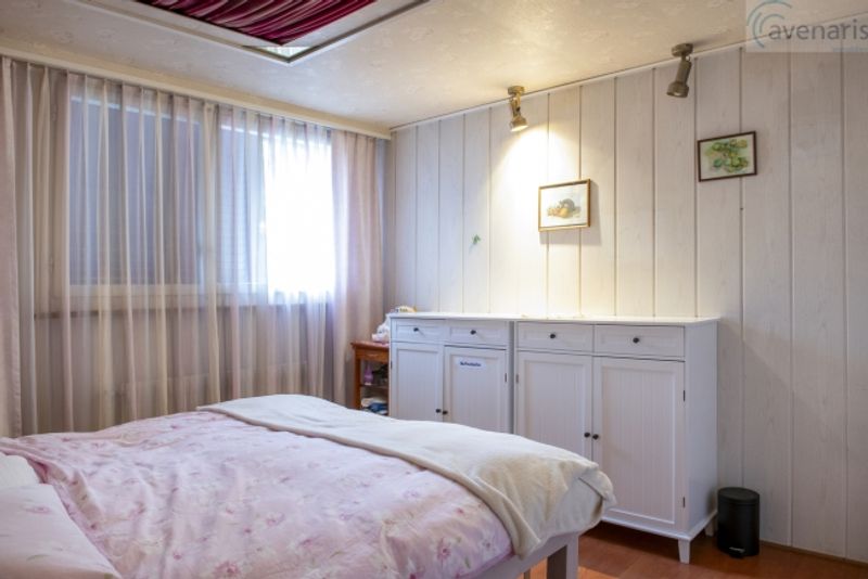 Freistehendes Einfamilienhaus in ruhiger Lage mit Pool - 6