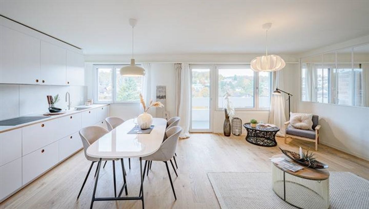 TOLLE 4.5 ZIMMER WOHNUNG - TIPTOP  TOTALSANIERT - 0