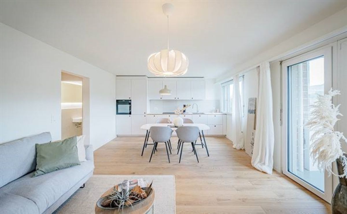 TOLLE 4.5 ZIMMER WOHNUNG - TIPTOP  TOTALSANIERT - 3