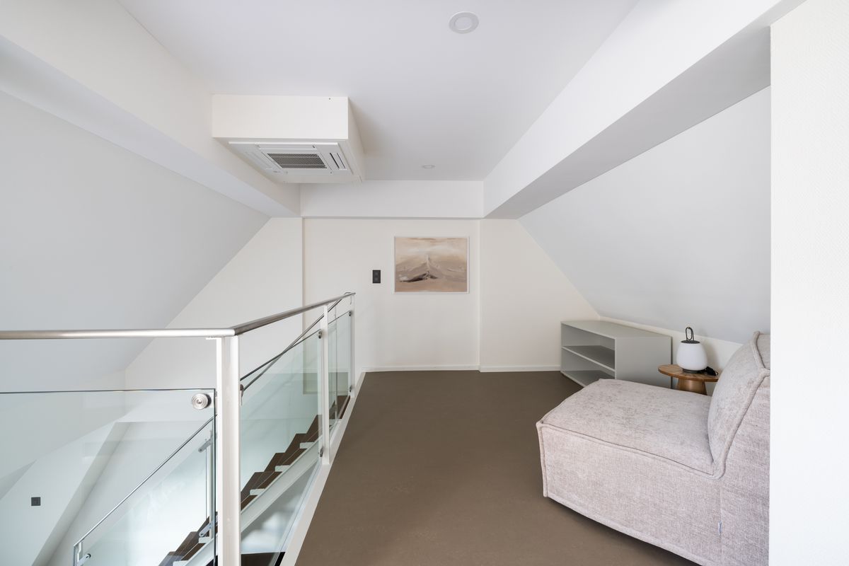 2 Bedroom Duplex Serviced Apartment Beckenhof - 5