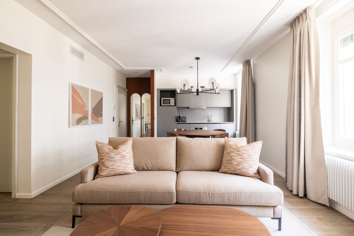 1 Bedroom Serviced Apartment Beckenhof - 1