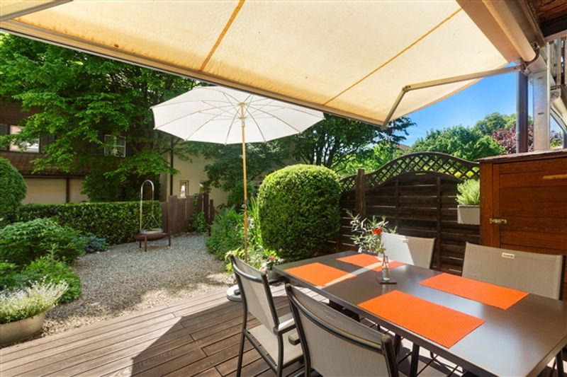 Familienzuhause mit sonnigem Garten - 3