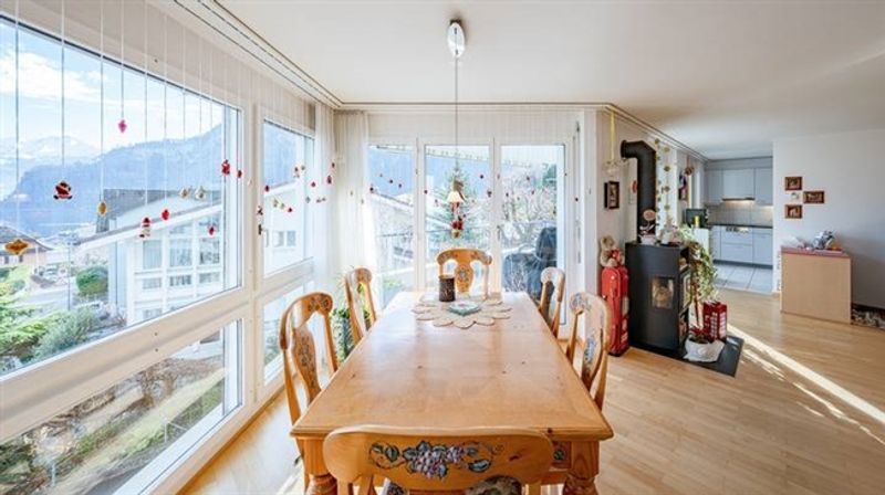 TRAUMHAFTE 4.5-ZIMMER-WOHNUNG MIT SEESICHT IN HERGISWIL NW - 3