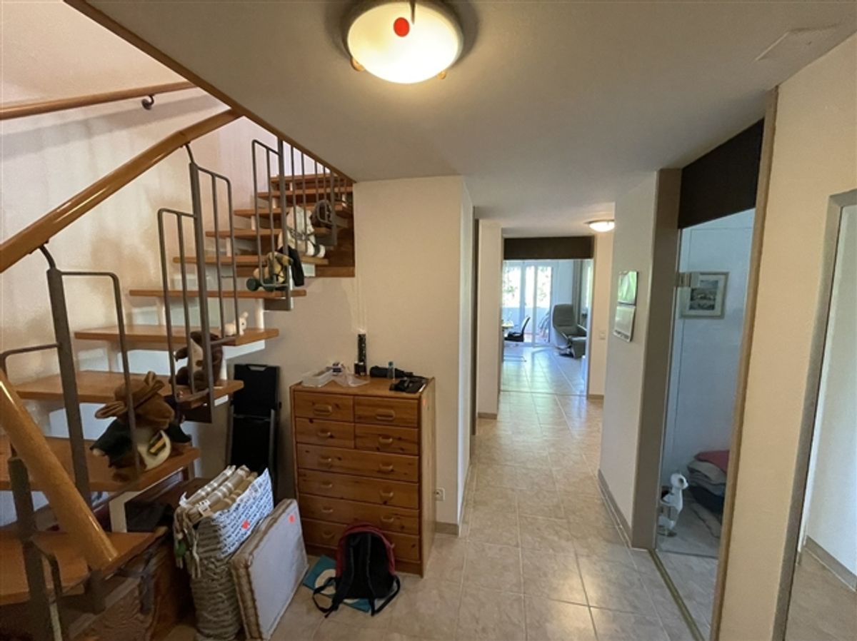 Bezaubernde Maisonette-Dachwohnung in Binningen - 1