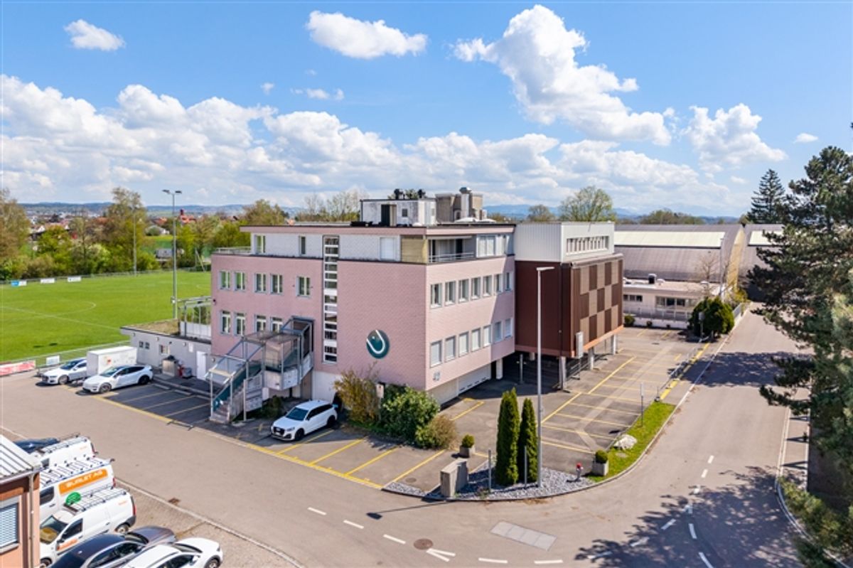 Verkauf Gewerbeliegenschaft in Fällanden ZH - 1
