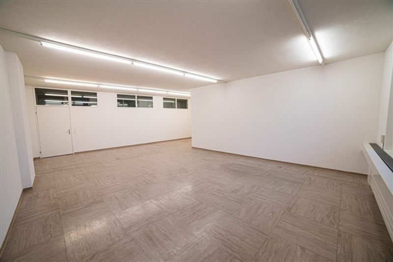 Ihr kompaktes Büro im 2. Obergeschoss - 2