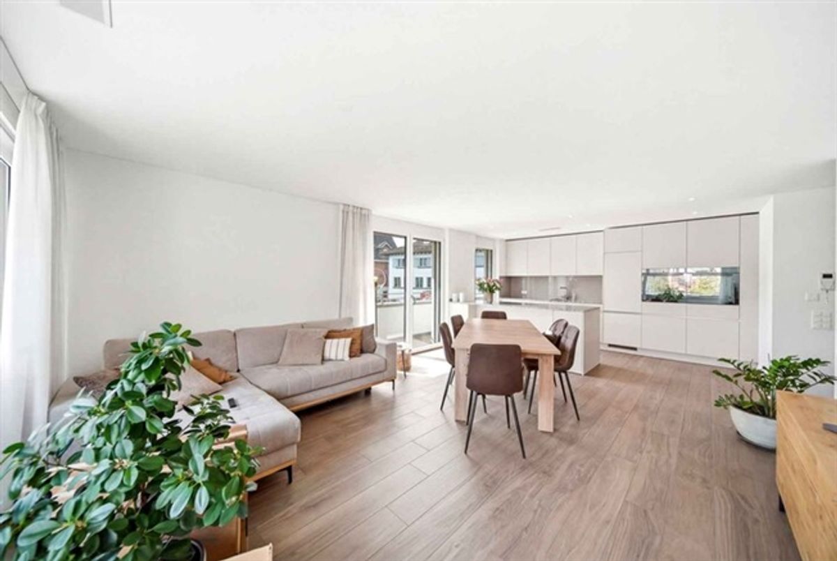 MODERNE 3.5-ZIMMER-EIGENTUMSWOHNUNG MIT BALKON UND MINERGIE-STANDARD - 1