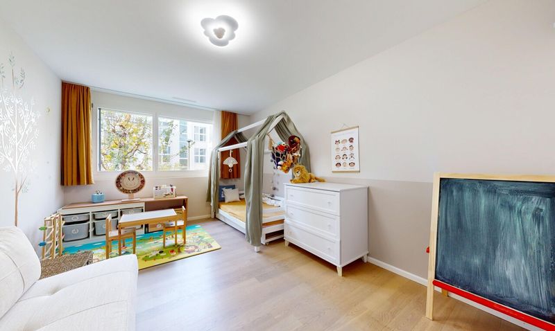 Elegant 4.5-Room Apartment in Zumikon - 10