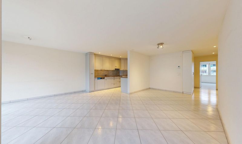 Helle 3.5-Zimmerwohnung mit Balkon und schönem Ausblick - 5
