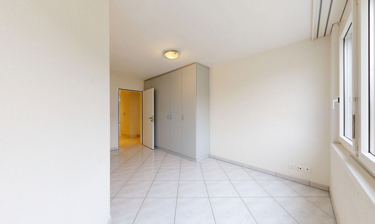 Helle 3.5-Zimmerwohnung mit Balkon und schönem Ausblick - 6