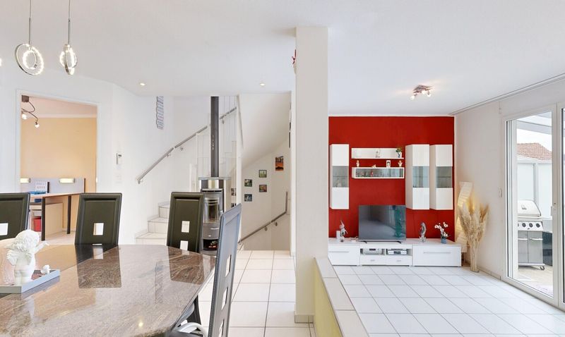 Modernes Reihenhaus mit viel Platz​ an zentraler und ruhiger Lage - 5