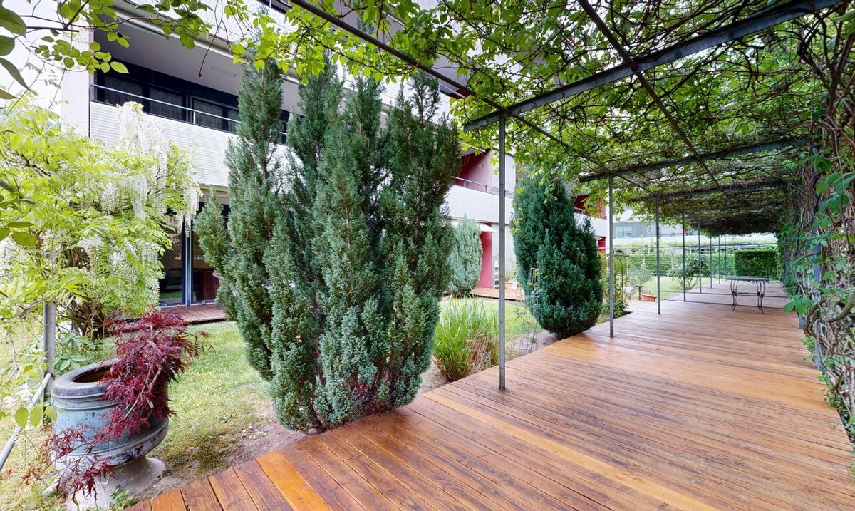 4.5-Zimmer-Gartenwohnung mit grosszügigem Aussenbereich - 1