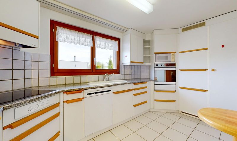 Doppelhaushälfte in Binningen - 5