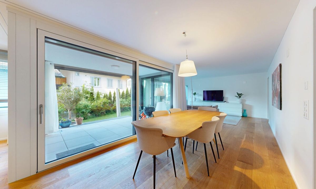 Moderne Neubauwohnung in familienfreundlicher Lage von Uster - 0