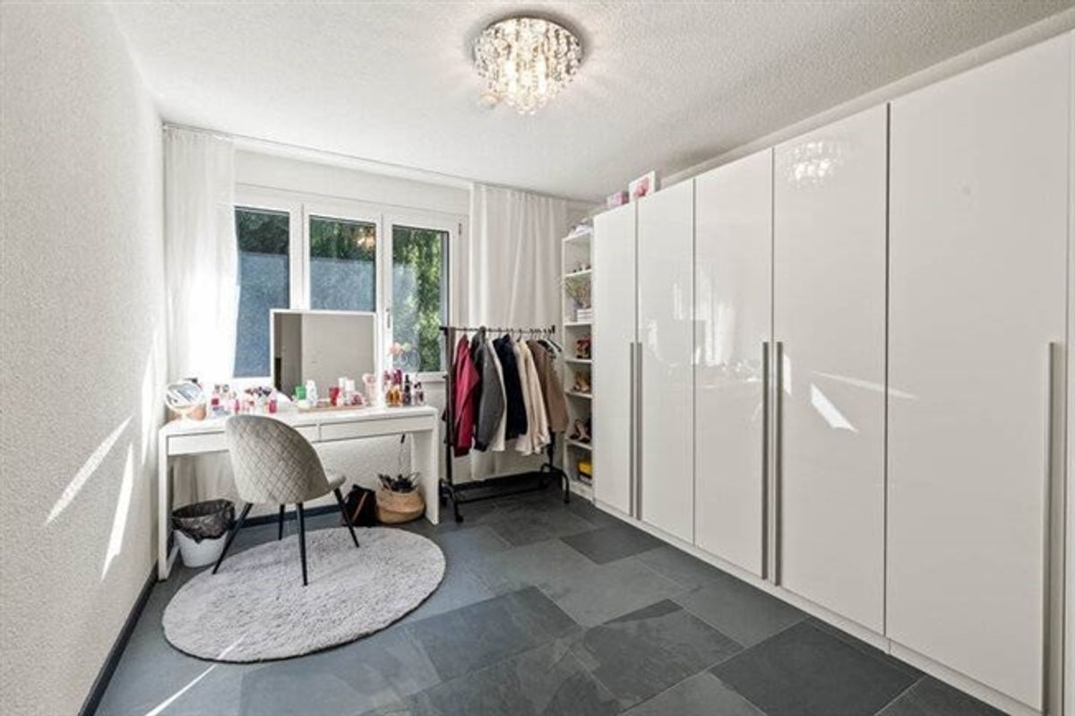 ILLNAU 4.5-ZIMMER MIT WINTERGARTEN & GARAGE - 5