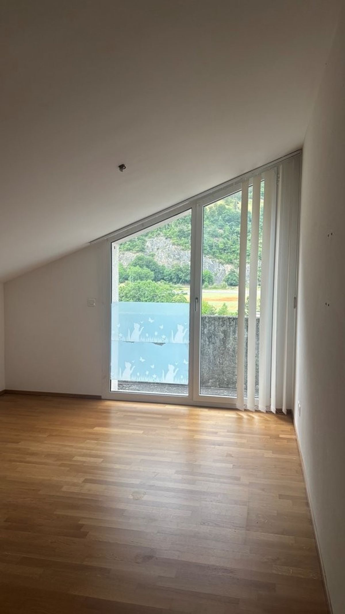 Gemütliche 4.5 Maisonettewohnung im Herzen von Domat/Ems - 6