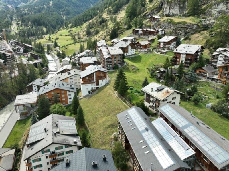Zwischen Himmel und Berg - Wohnen auf zwei Etagen in Zermatt - 4