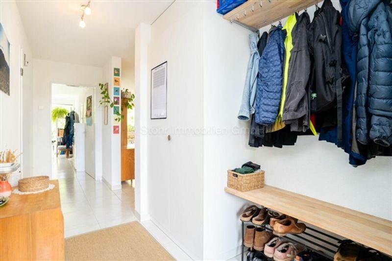 Gepflegte 2.5 Zimmer Wohnung mit grosszügigem Garten - 11