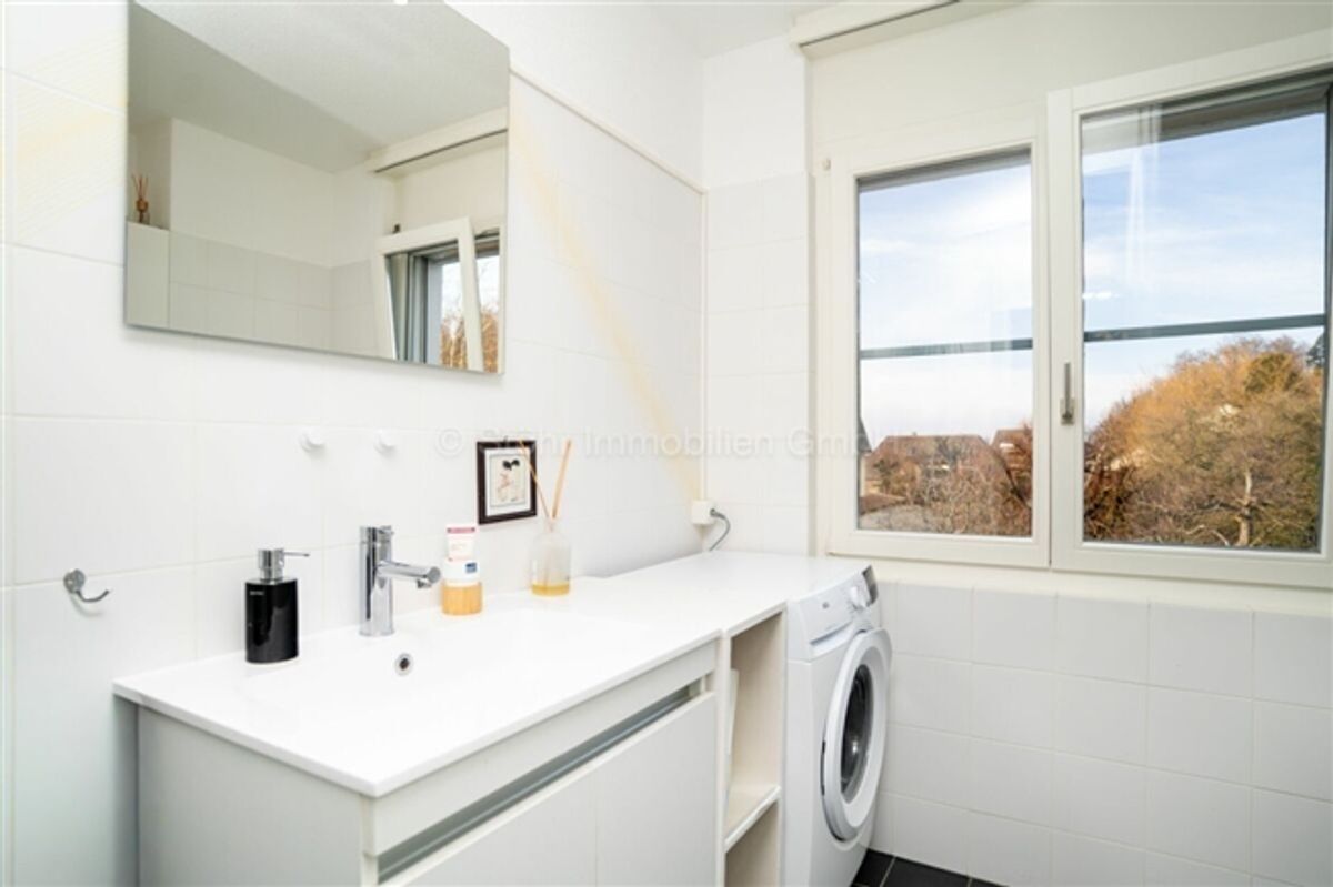 Stilvolle 6.5-Zimmer Maisonettewohnung mit Atelier an toller Lage - 12