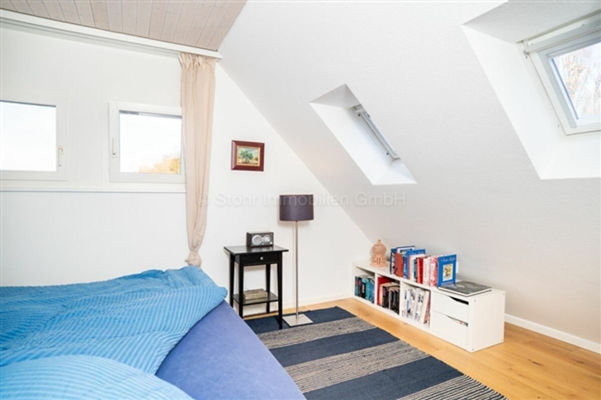 Stilvolle 6.5-Zimmer Maisonettewohnung mit Atelier an toller Lage - 14