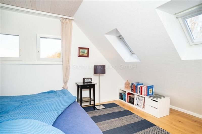 Stilvolle 6.5-Zimmer Maisonettewohnung mit Atelier an toller Lage - 15