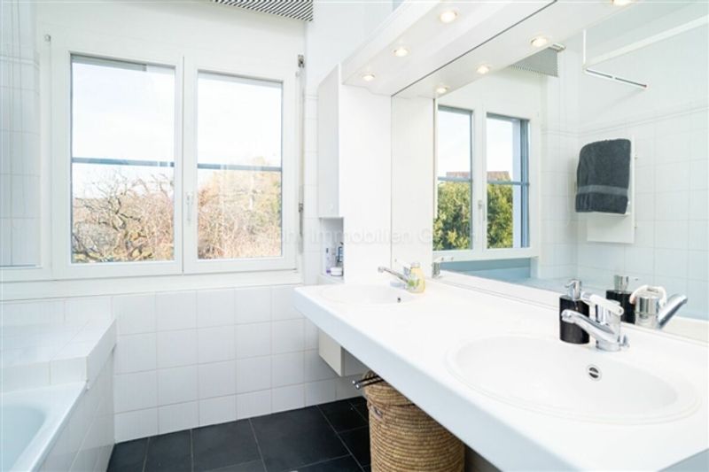 Stilvolle 6.5-Zimmer Maisonettewohnung mit Atelier an toller Lage - 7
