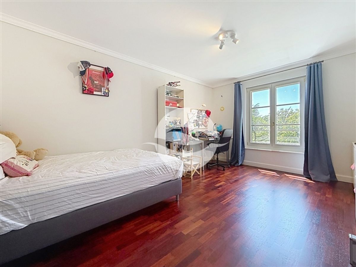 Wunderschöne 10,5-Zimmer-Villa + unabhängiges Studio - 10