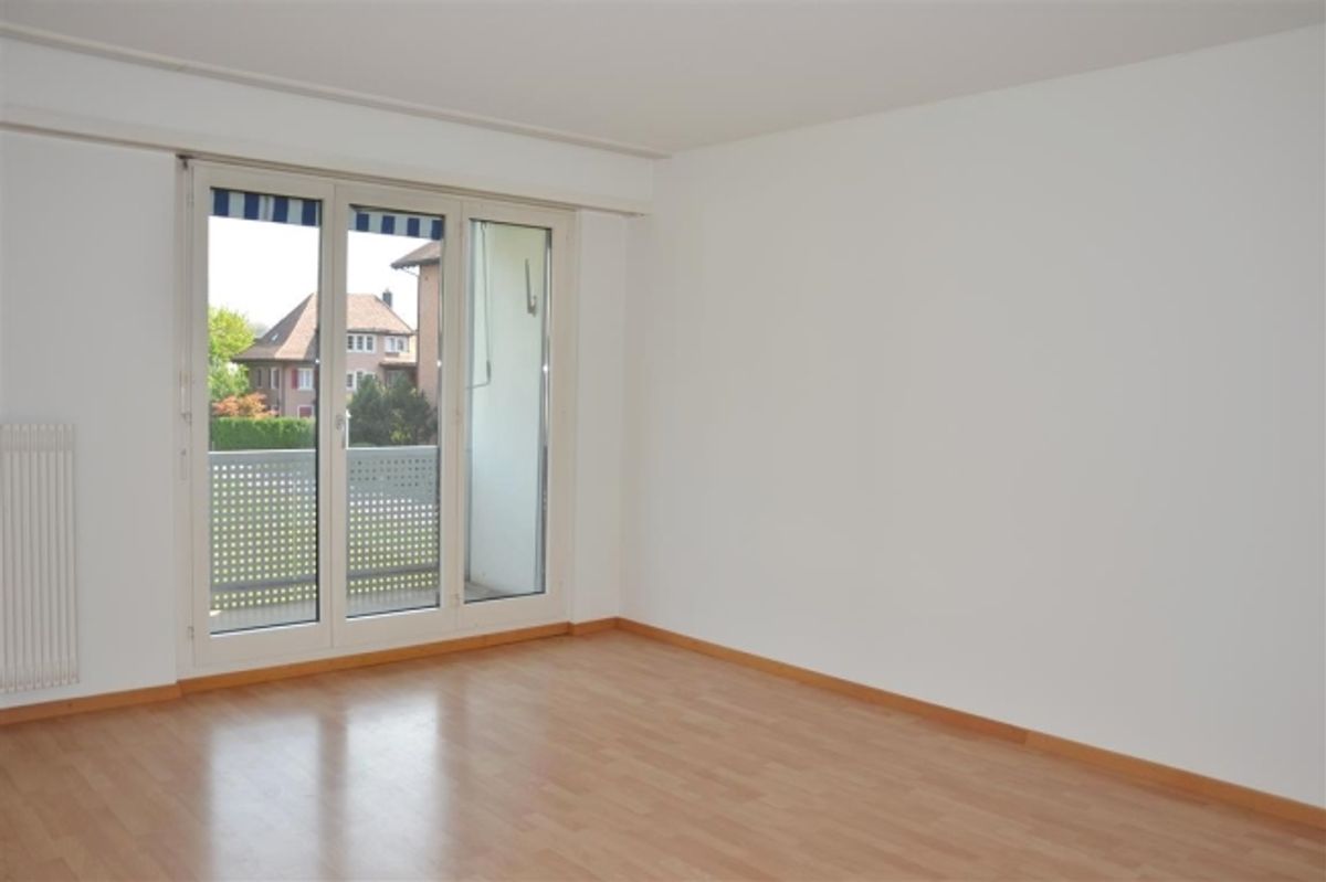 Schöne 4 Zimmer-Wohnung an zentraler Lage in Cham - 1