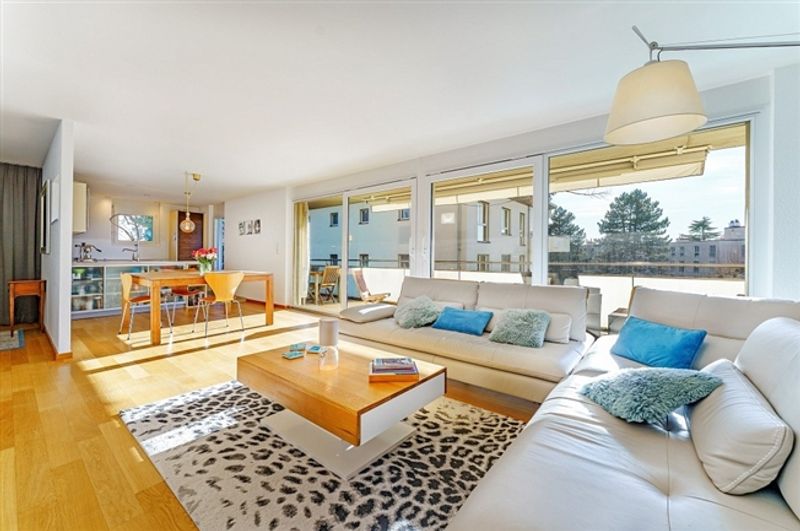 Licht, Raum und Komfort im Herzen einer eleganten 5,5-Zimmer-Wohnung - 3