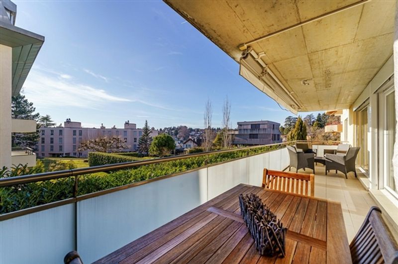 Licht, Raum und Komfort im Herzen einer eleganten 5,5-Zimmer-Wohnung - 6