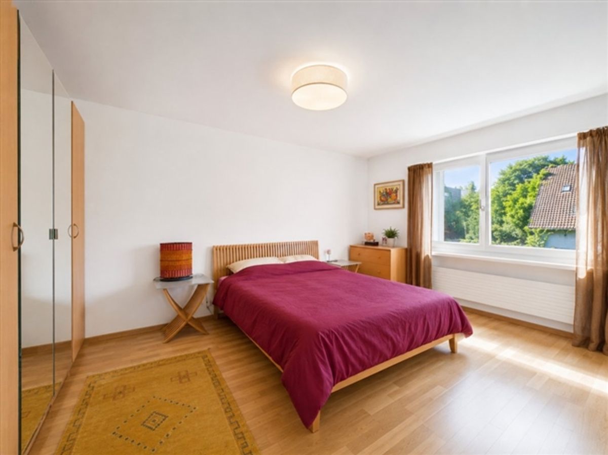 RUHIGE LAGE, BALKON UND GARAGE - 4