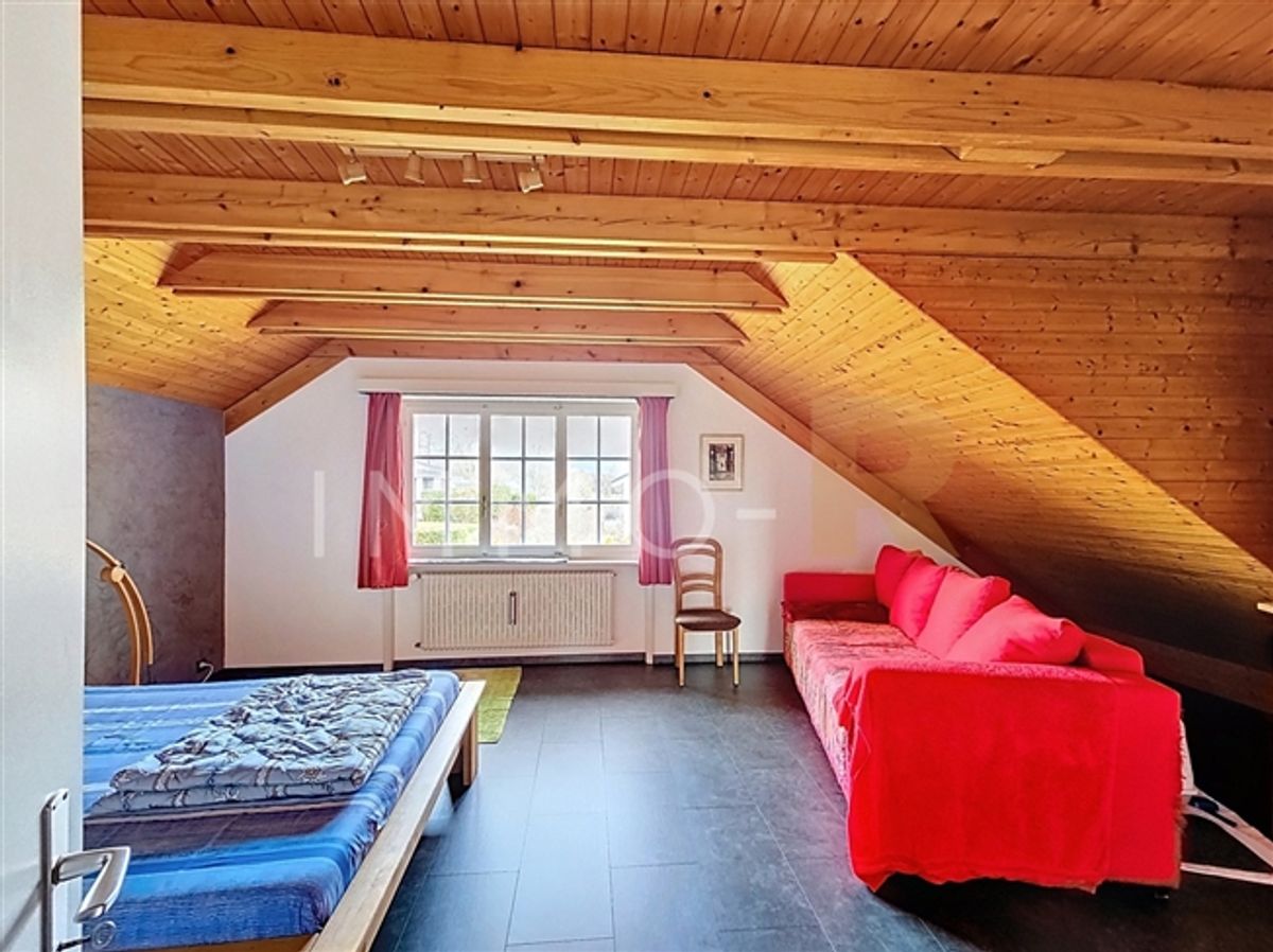 Einstehendes Haus mit Blick auf die Alpen auf einem Grundstück von 1.600 m² - 10