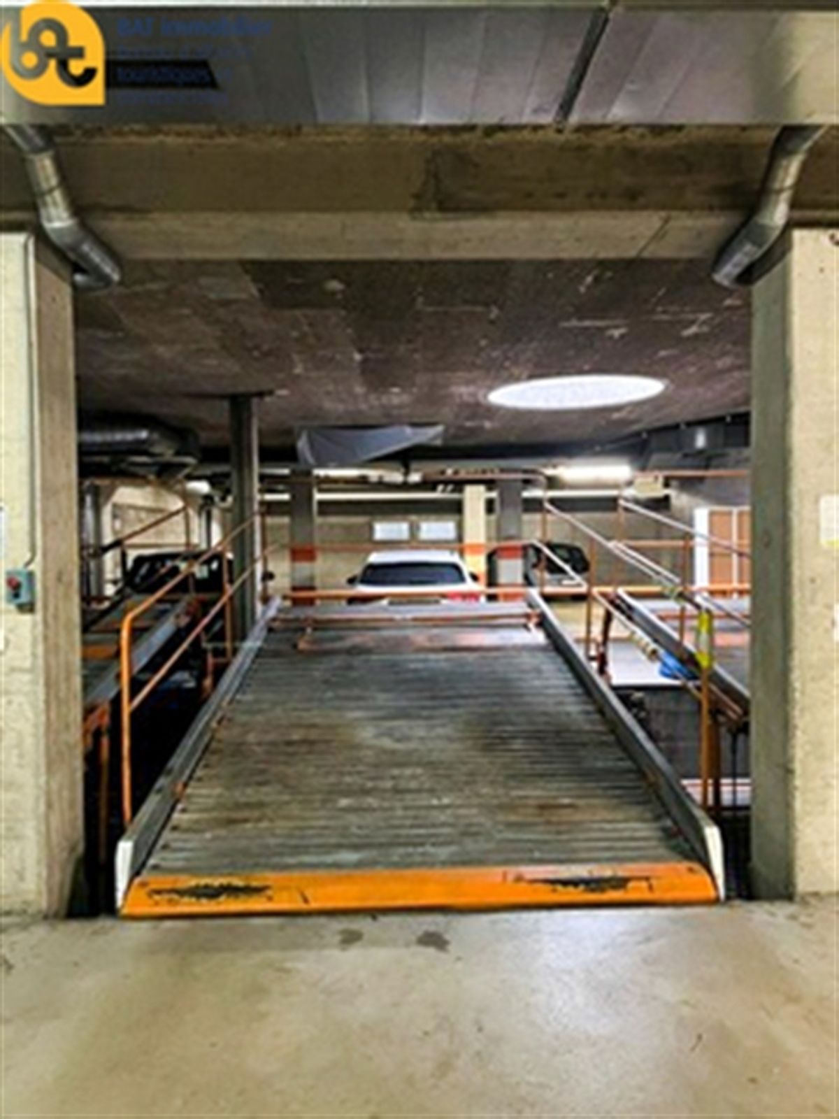 Parkplatz mit Aufzug in Sierre - 0