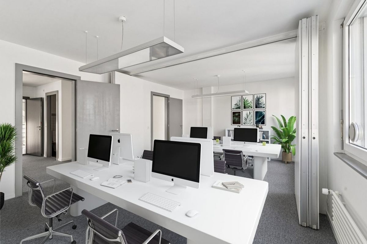 Bureau de 130 m2 à louer de suite ou à convenir - 1