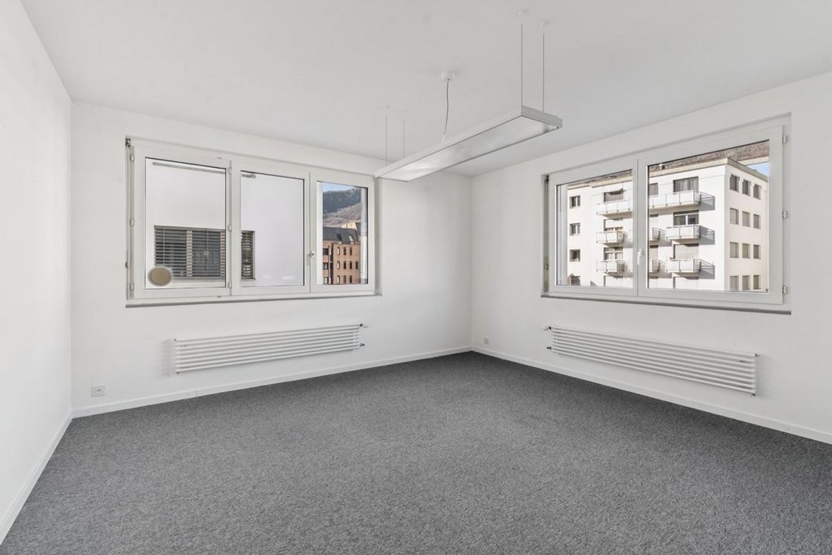 Bureau de 130 m2 à louer de suite ou à convenir - 2