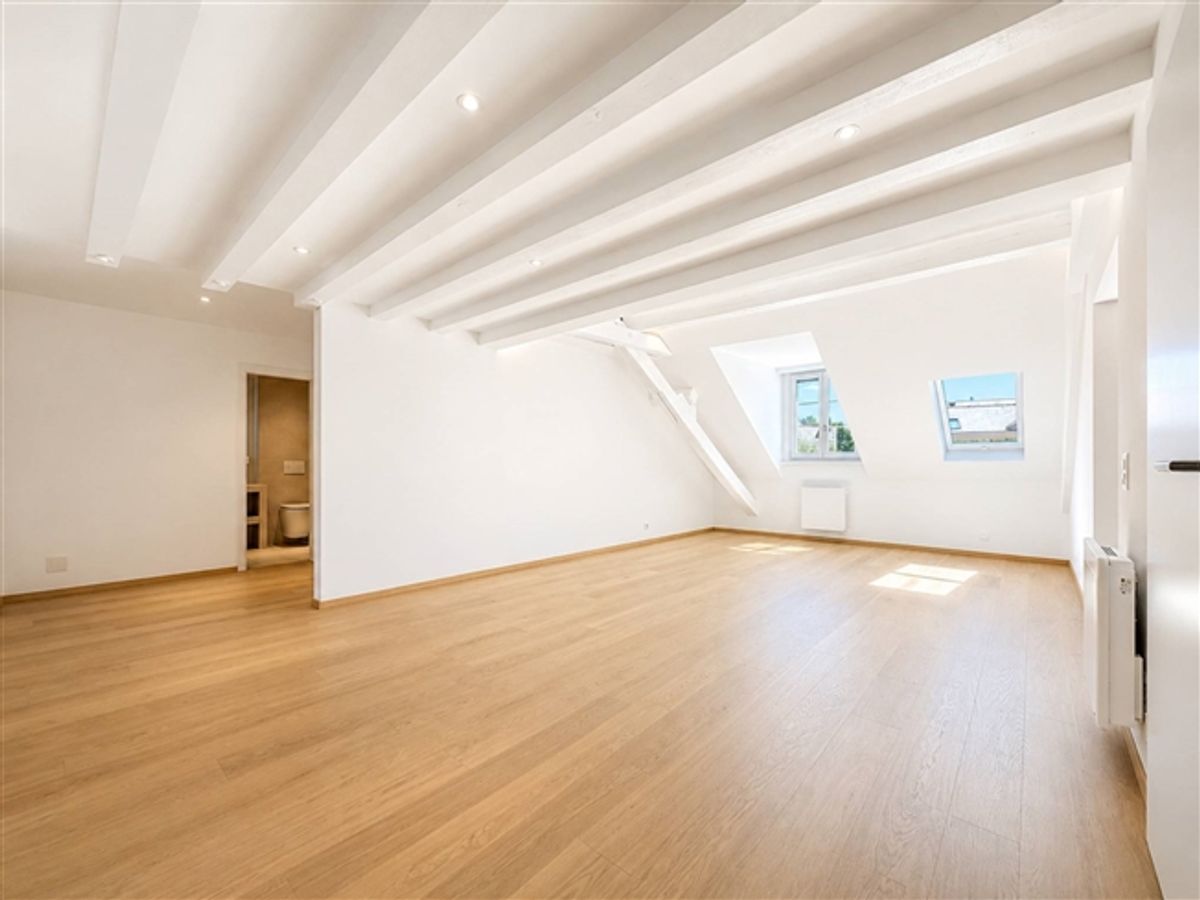 Im Zentrum des Dorfes, ein Penthouse von 153 m² mit Charakter - 1