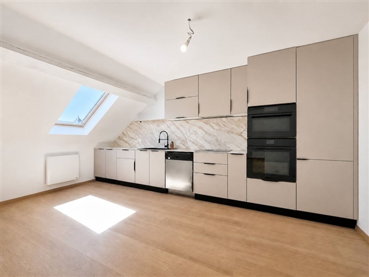 Im Zentrum des Dorfes, ein Penthouse von 153 m² mit Charakter - 2