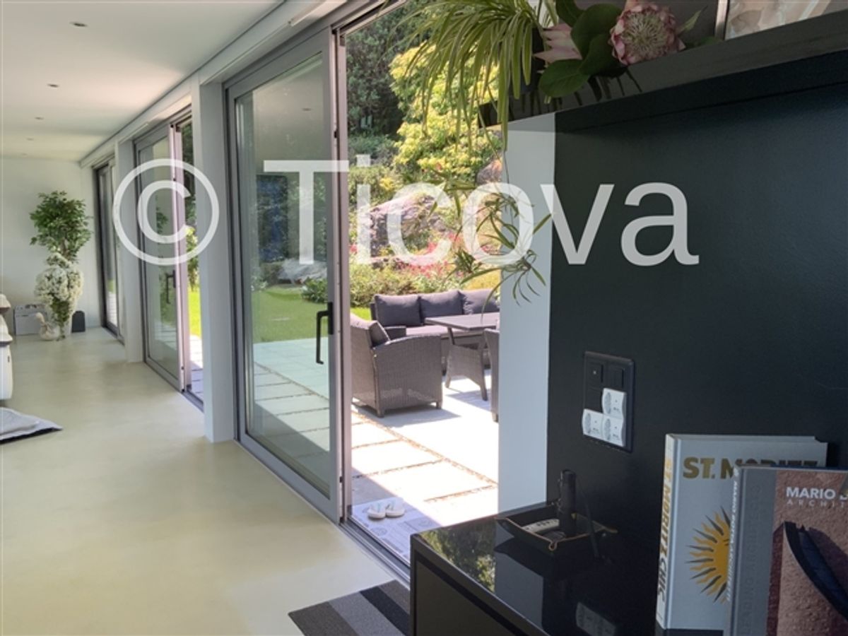 Möblierte Luxusvilla mit 180-Grad-Seeblick - 3