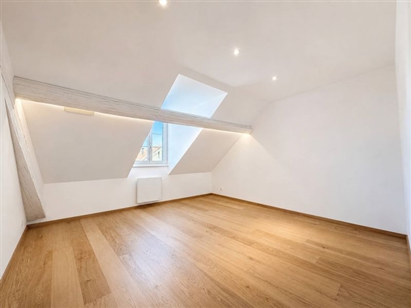 Im Zentrum des Dorfes, ein Penthouse von 153 m² mit Charakter - 5