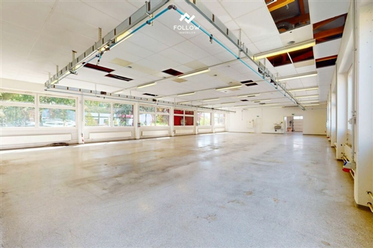 Moderne Gewerbehalle mit Büro und vielseitigem Nutzungspotenzial in Marly - 12