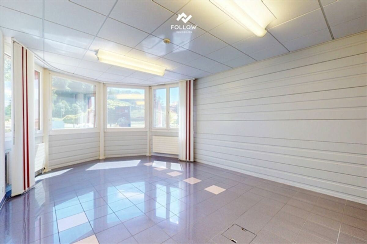 Moderne Gewerbehalle mit Büro und vielseitigem Nutzungspotenzial in Marly - 10