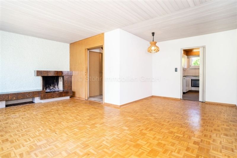 Familienfreundliches 4.5 Zimmer Reiheneckhaus mit Potenzial - 5